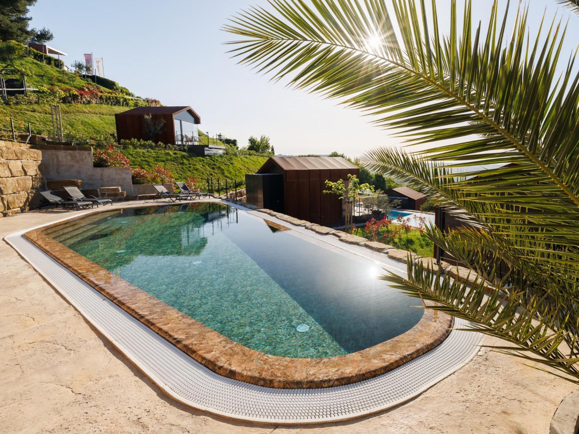 Wine Paradise - Glamping Resort 马来济格 外观 照片
